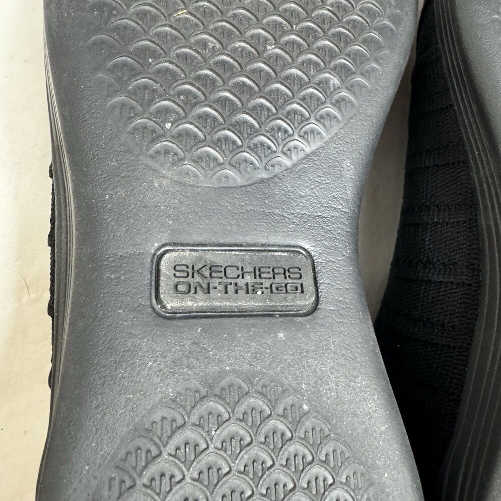 Skechers Air Cooled Goga Mat Slip-On Shoes Women’s Size 8 Black Round Toe - Picture 5 of 14